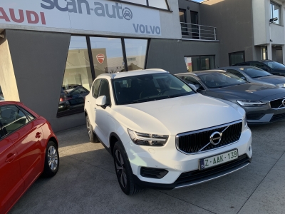 Volvo XC40 T3 Geartronic/automaat momentum